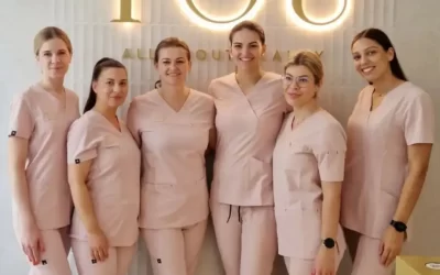 🌸 Trendovi u medicinskim uniformama za proljeće 2026. – Udobnost, prozračnost i moderne boje
